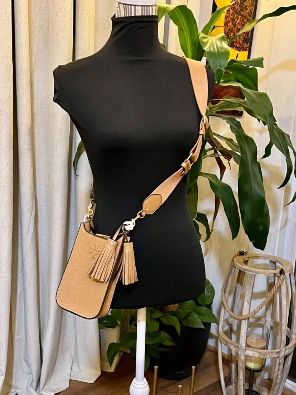 AUTHENTIC TORY BURCH CAMEL THEA CROSSBODY